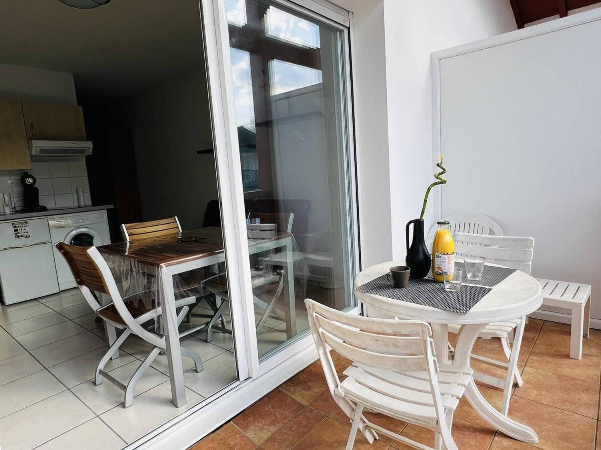 Appartement T1 Bis Avec Terrasse Et Piscine A Cambo-Les-Bains, 1 Chambre, Parking Prive - Fr-1-495-4 Экстерьер фото